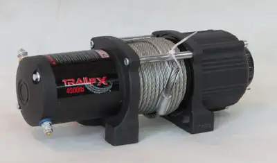 TrailFX TrailFX W45B ATV/UTV Mounted 250A 4500 Lb Cap 13/64 x 40 Ft Steel Cable 4-Way Roller Fairlead
