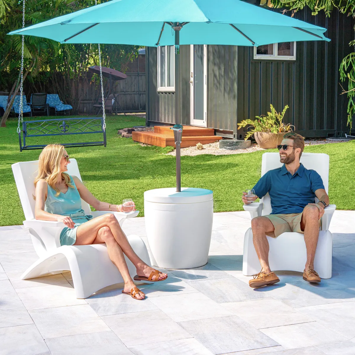 Vero In-Pool Shade Table™ with Storage product image