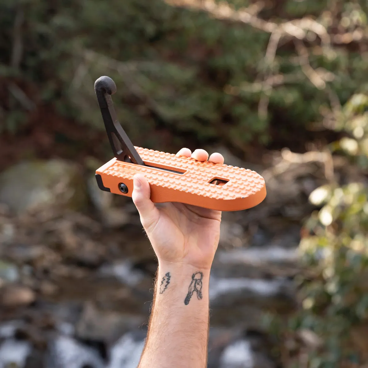 Moki Ascent; Dualposition Hook & Platform Step; Black/Orange product image