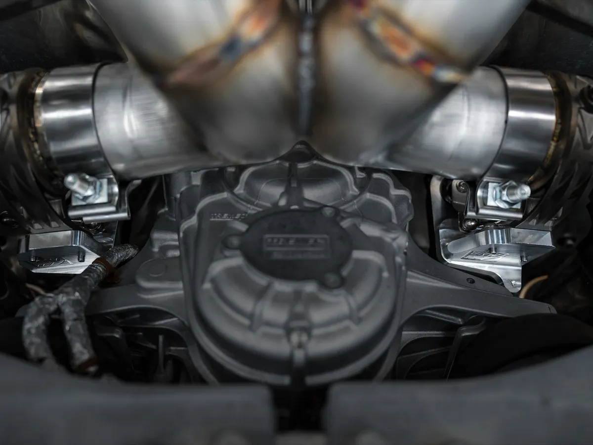 AWE SwitchPath Exhaust for C8 Corvette Z06 - Diamond Black Tips product image