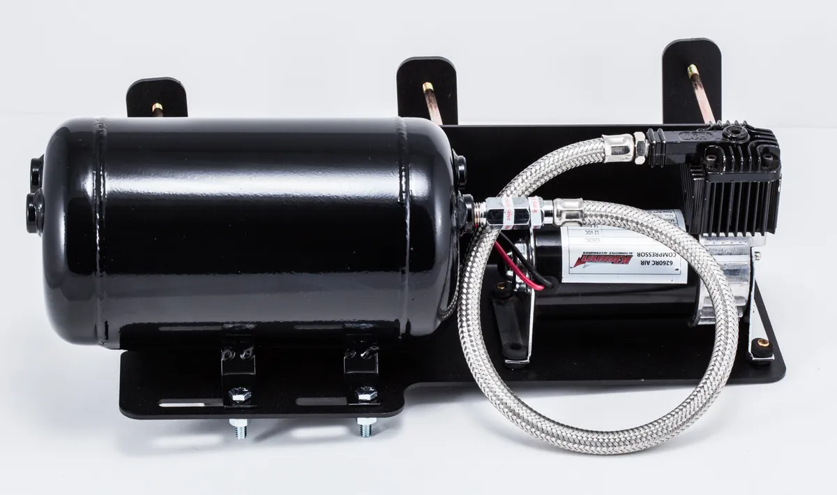 Onboard Air System w/Horns; Includes Dual Black Horns PN[101]/ 130 PSI Air Compressor PN[6260RC]/ 0.7 Gallon Air Tank PN[6225RT]; product image