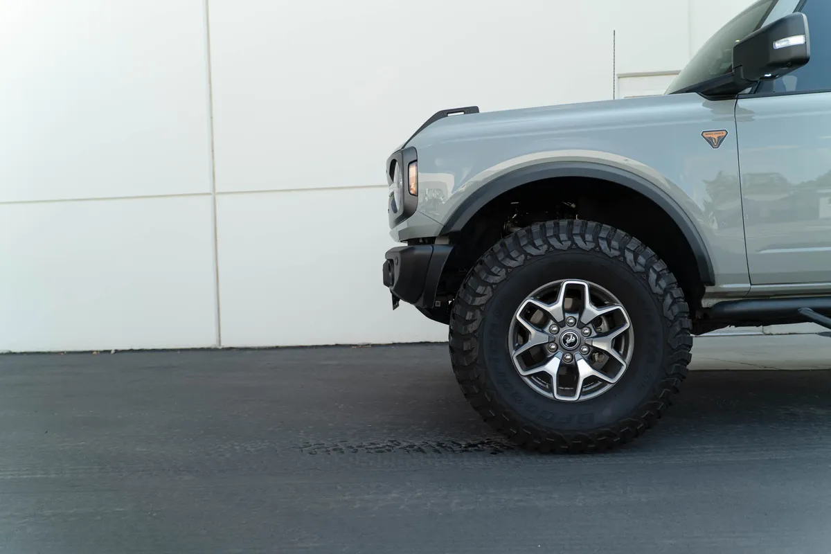 2021-2024 Ford Bronco DV8 Offroad Capable Bumper Front License Plate Mount product image