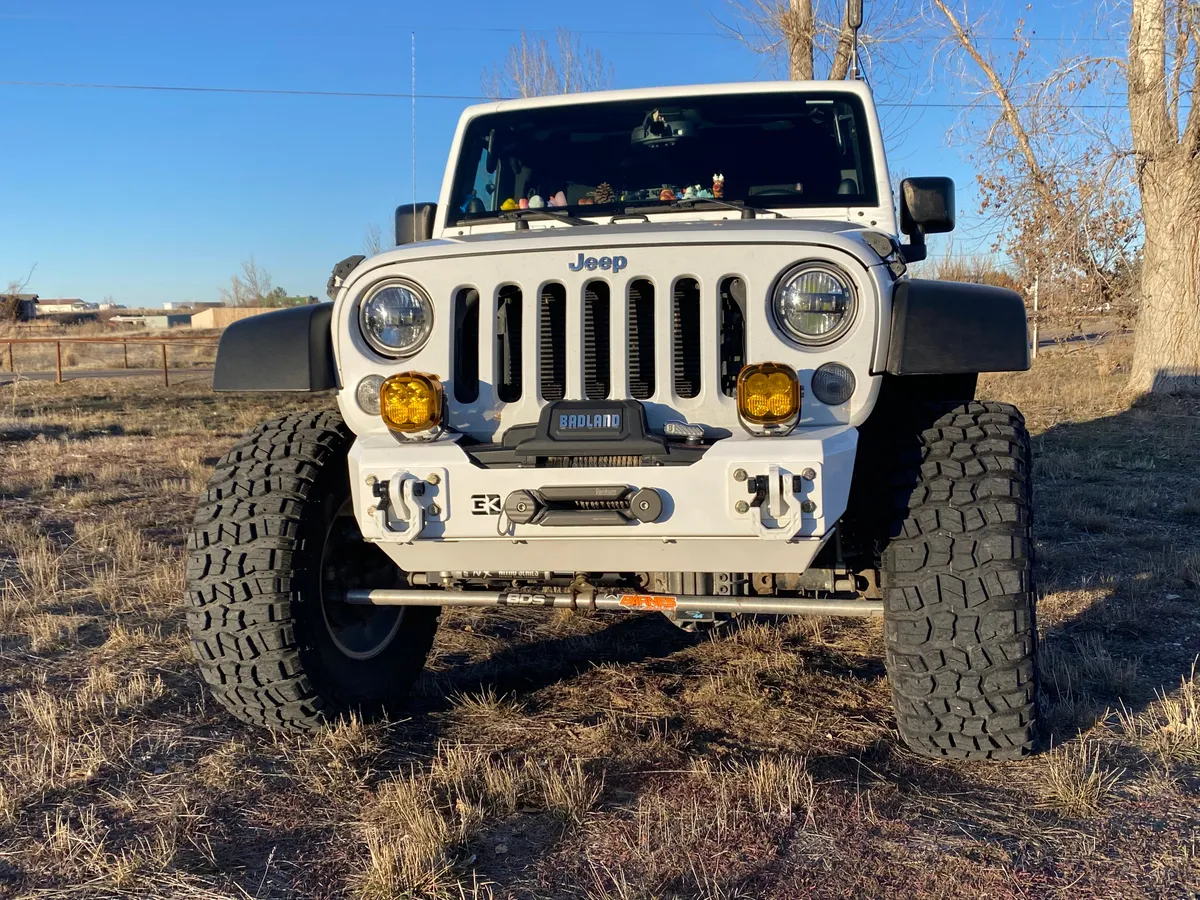 Gauntlet Front Bumper w/Bull Bar Tube for Jeep JK Wrangler (2007-2018) product image
