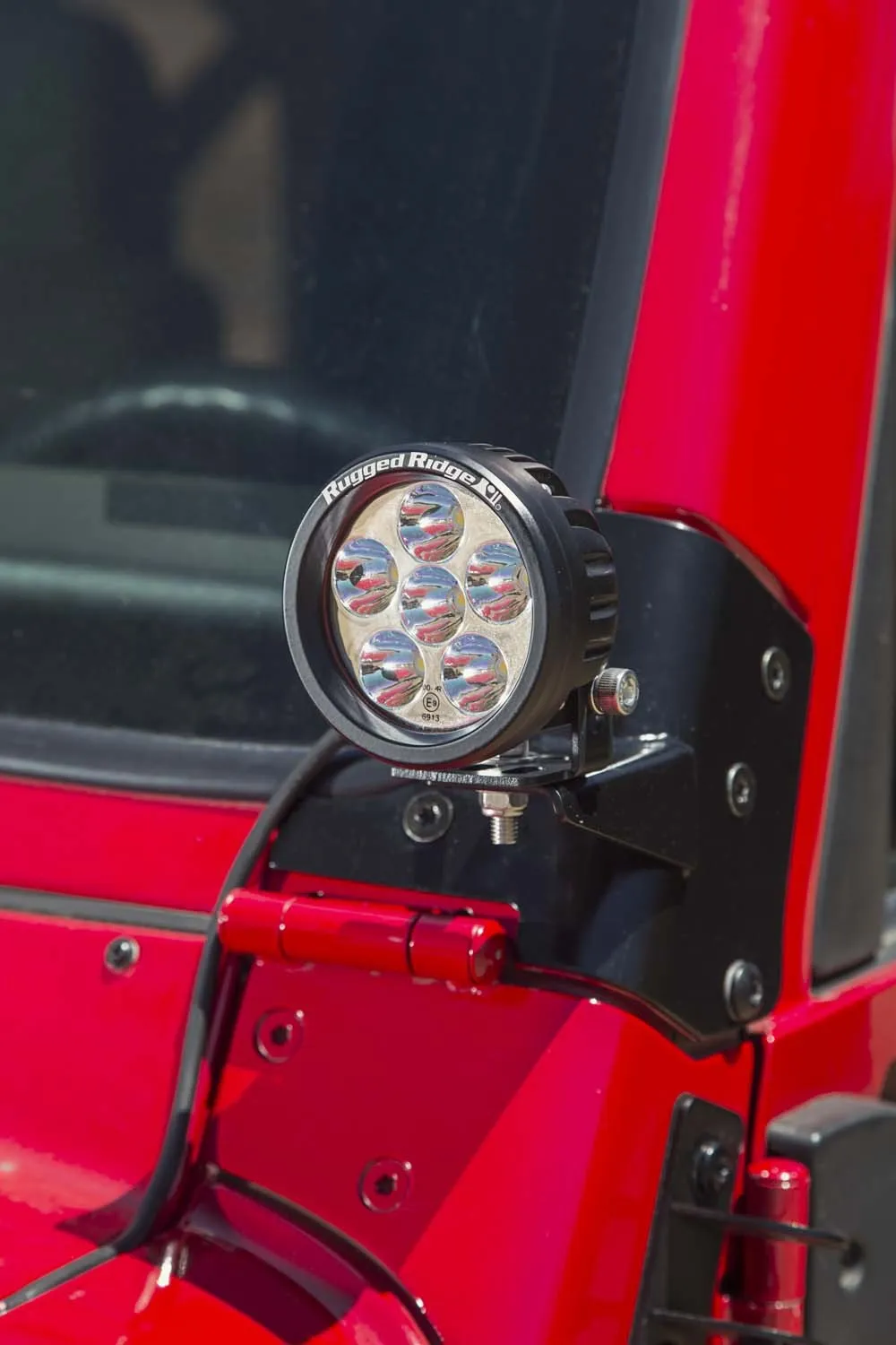 Rugged Ridge 3.5in Round 18 Watt LED Light Black Aluminum Driving Beam Pattern 1040 Lumens