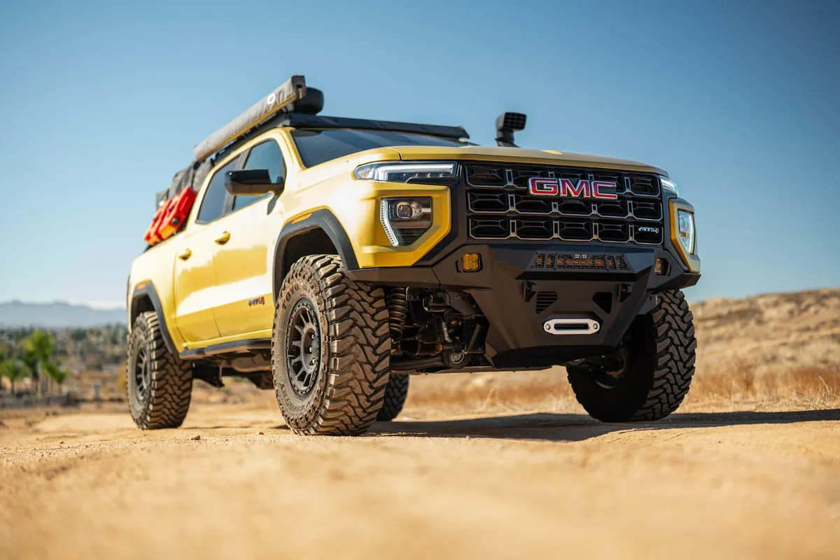 2023-2024 Chevy Colorado GMC Canyon DV8 Offroad OE Plus Side Steps product image