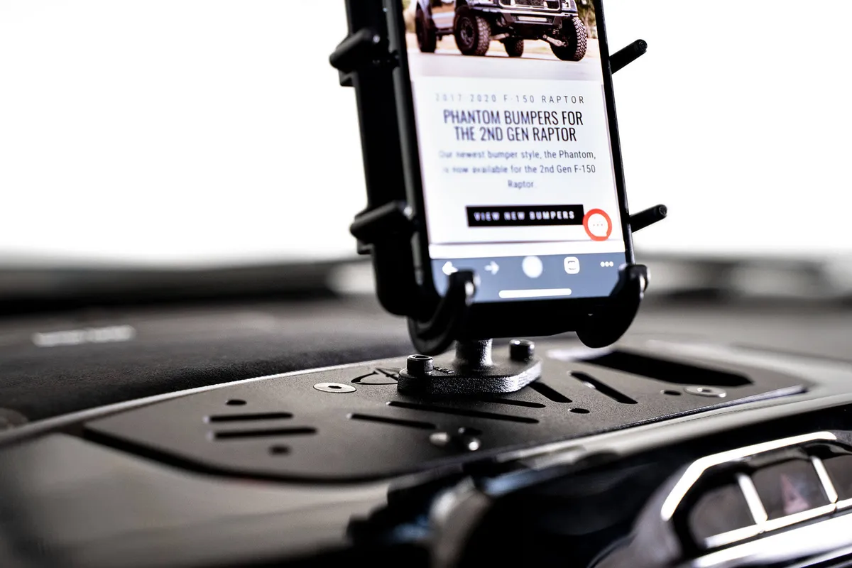 2123 RAM Trx Digital Device Dash Mount product image