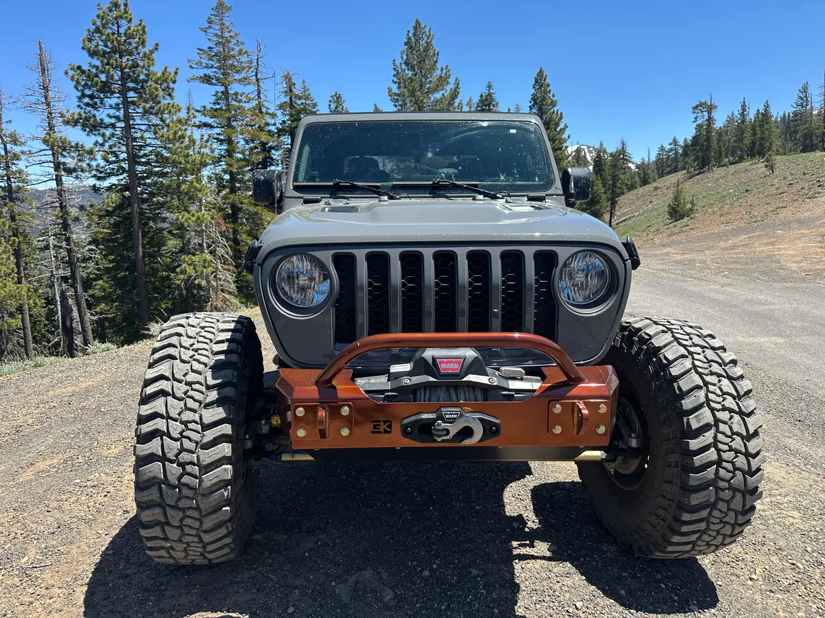Gauntlet Front Bumper w/Bull Bar Tube for Jeep JL/JT (2018+) product image