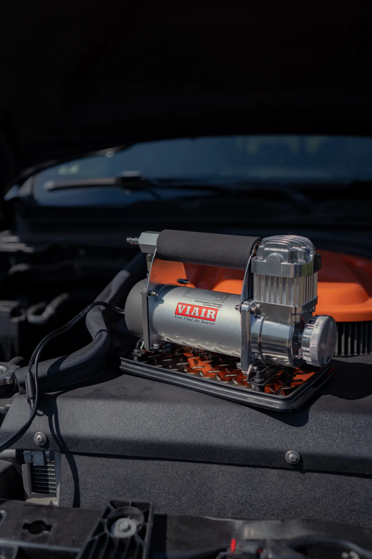 400pa Automatic Portable Compressor Kit (33% Duty 40 Min. @ 30 PSI Sealed) product image