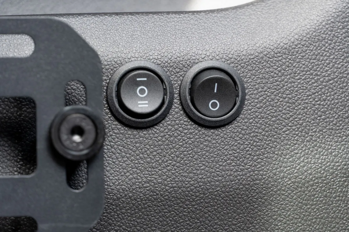 DV8 40 AMP DT 4-Pin Halo Light Harness UNWH-04 product image