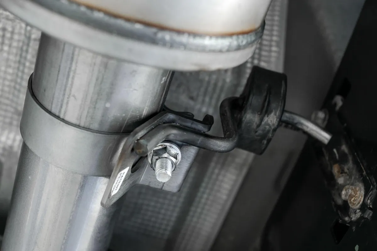 Armor Pro Cat Back Exhaust System; 3 in.; Incl. Front Pipe/Muffler/Tailpipes/Hardware/4 in. OD Tips; Single Side Exit; T304 Stainless Steel; product image