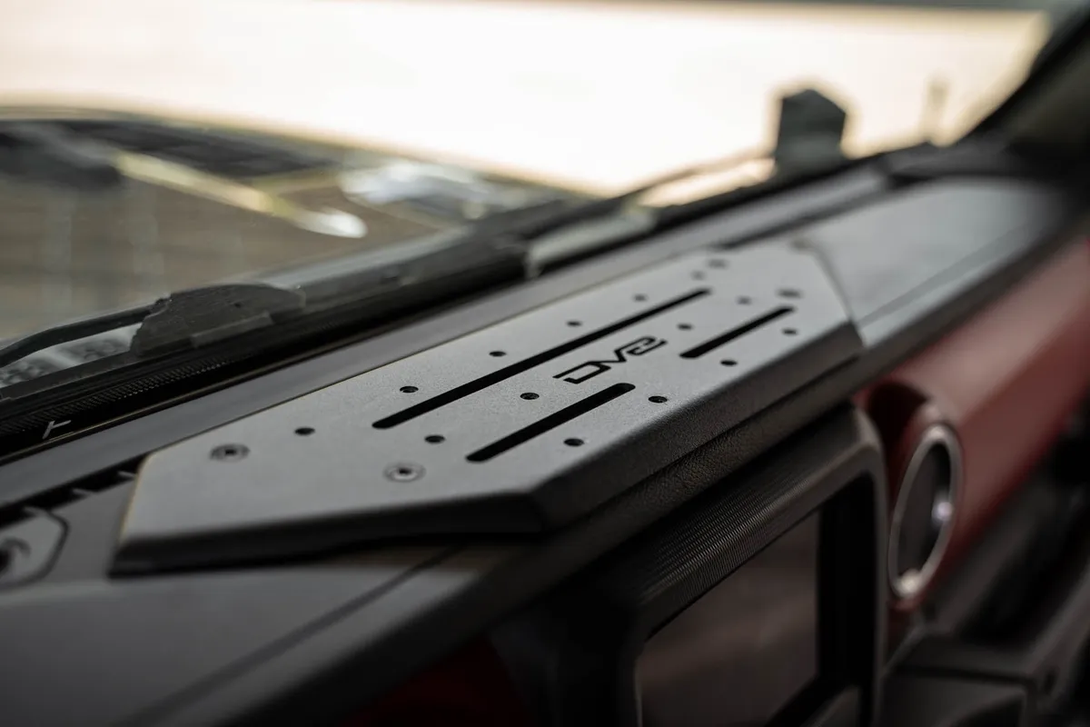 2018-2024 Jeep Wrangler JL, JLU , Gladiator JT V8 Offroad Device Dash Mount V2 product image