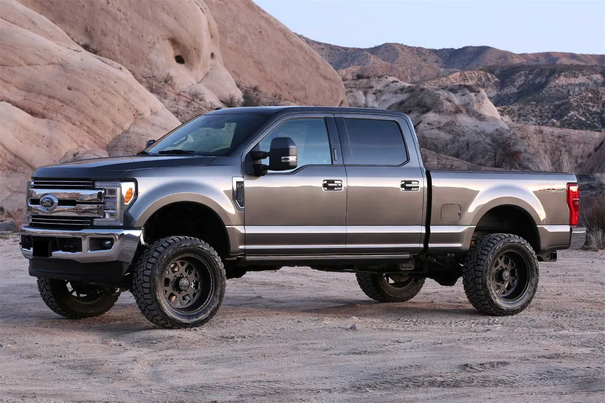 Budget Lift System w/Shock; 4 in. Lift; Incl. Performance Shocks; product image