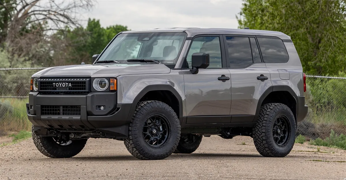 20242024 Toyota RWD 4WD 1in Front Leveling Kit product image