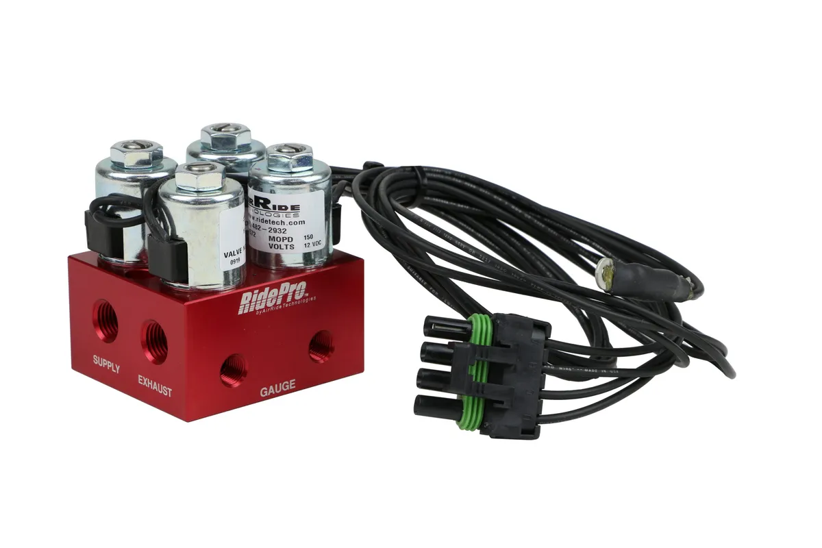 Ridetech 31932501 RidePro 2-Way valve with 1/4 NPT ports. product image
