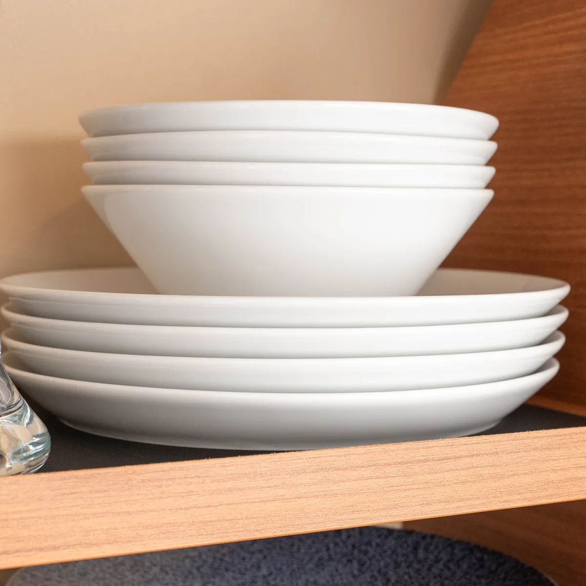 Magnetic porcelain tableware set CLASSIC product image