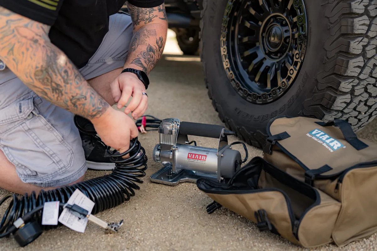 400p Portable Comprssr Kit (33% Duty 150 PSI Working Pressure 40 Min. @ 30 PSI product image