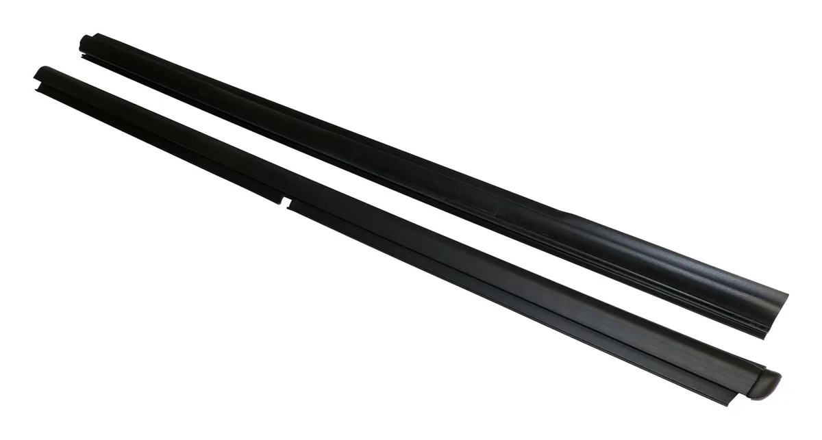 Right Front Door Glass Weatherstrip Set for 1999-2004 Jeep WJ Grand Cherokee product image