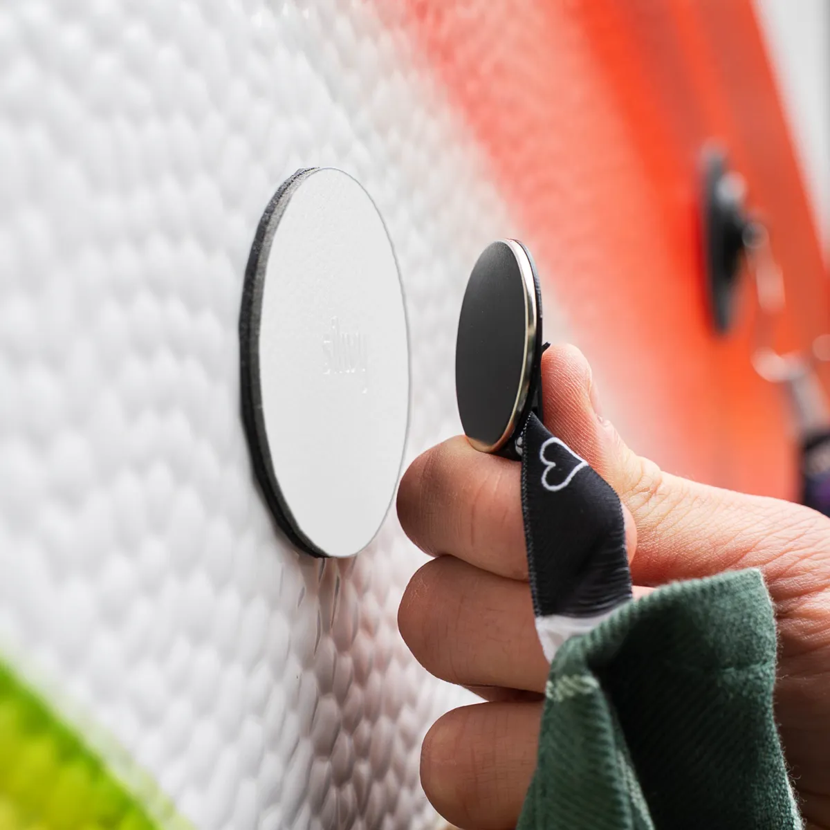 Magnetic Hook Clever Black Incl. Pad White product image