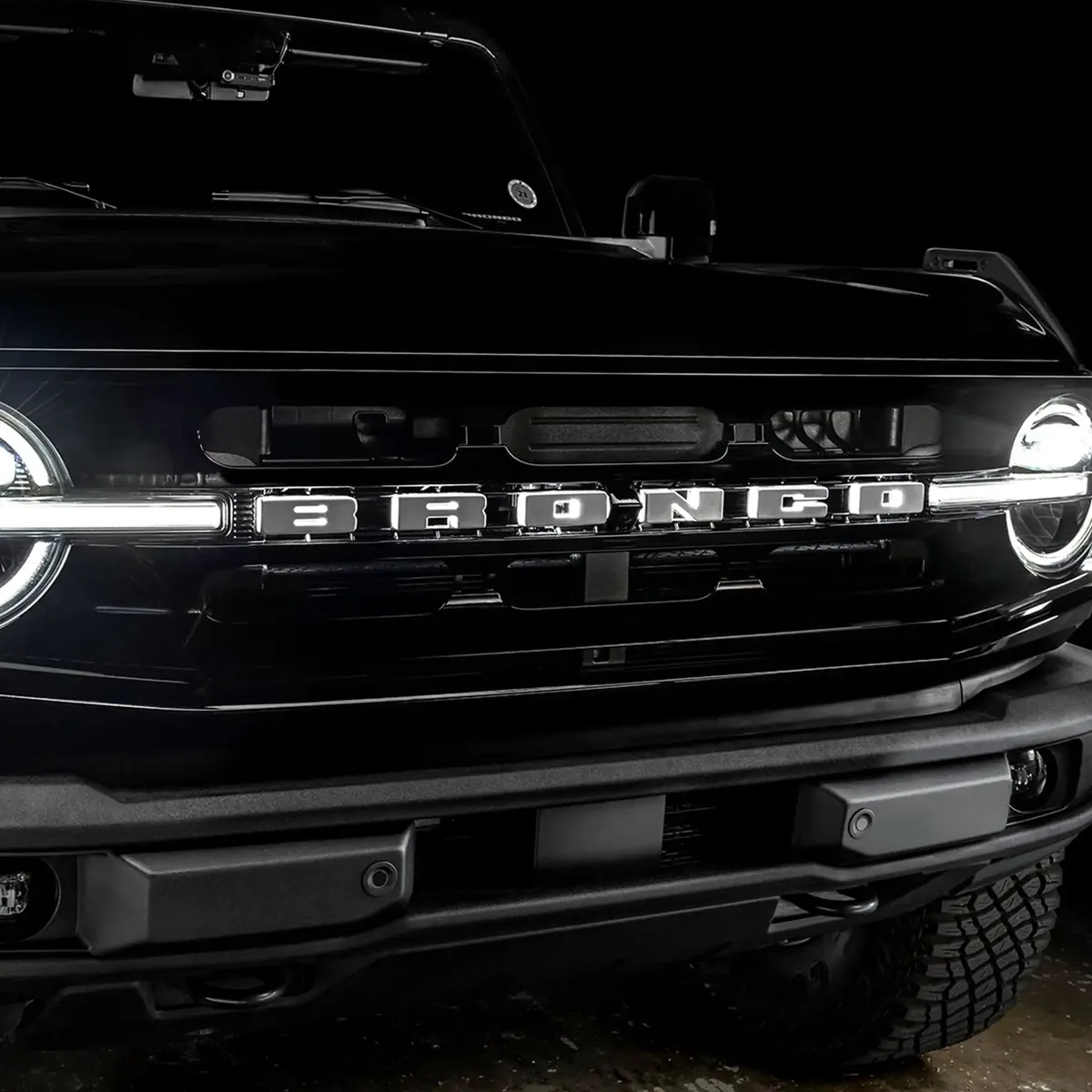 ORACLE Lighting Universal Illuminated LED Letter Badges - Matte White Surface Finish - A product image