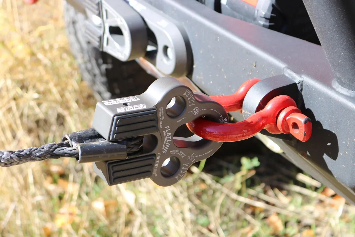 Winch Line Shackle Mount Foldable Flatlink Multimount Gray Factor 55 product image