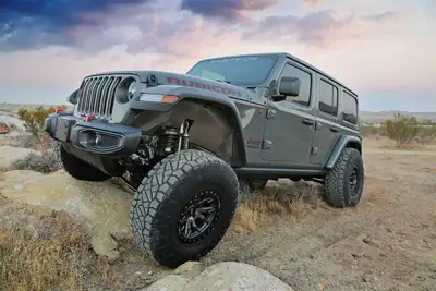 Fabtech 18c Jeep Wrangler Jl; 20c Gladiator JT Inner Fenders Front w/ Stock Fenders