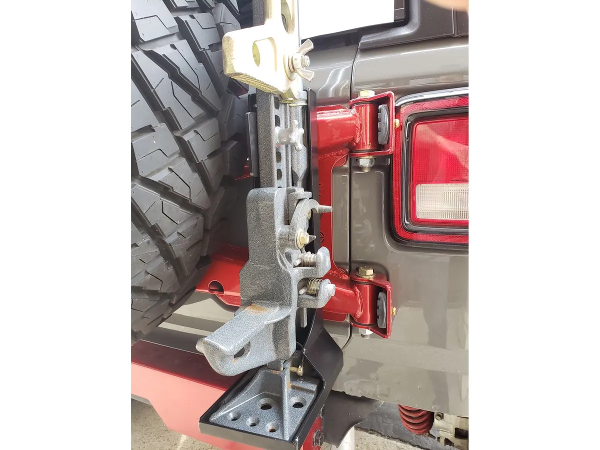 EVO Manufacturing 18c Wrangler Hilift Jack Tailgate Mount Welded Steel Black Powdercoat