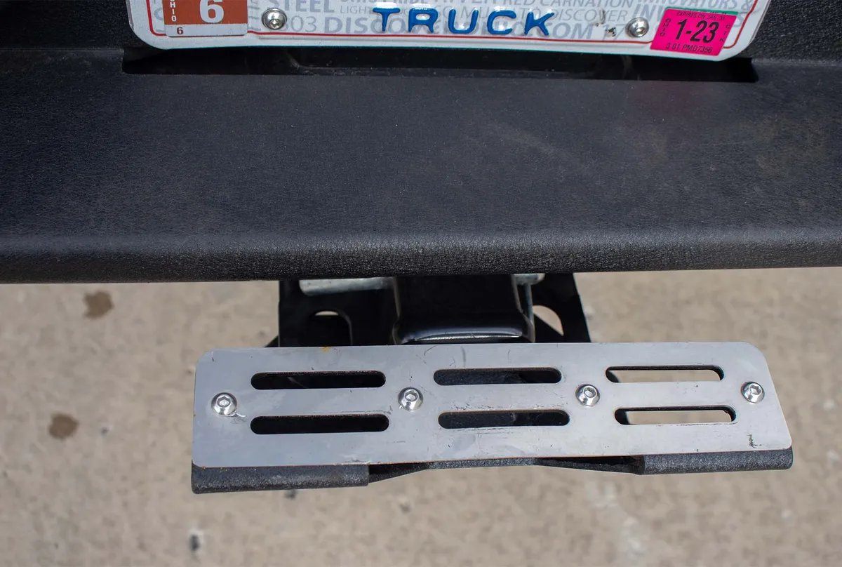 Hitch Mounted Step for 2 Inch Receiver Black Powdercoat Steel Fishbone Offroad product image