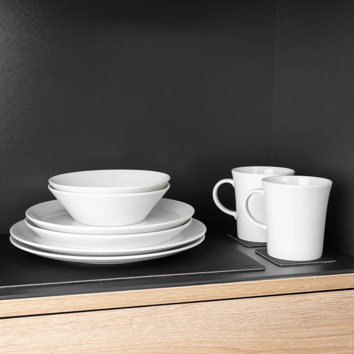Magnetic porcelain tableware set CLASSIC product image