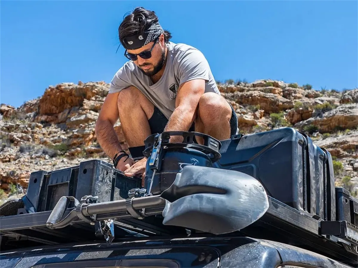 Front Runner Outfitters Ratcheting Spade/Shovel Mount product image