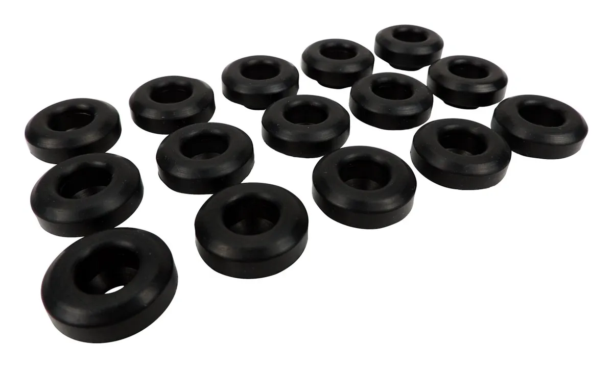 Crown Automotive Jeep Replacement 53010424K Valve Cover Mounting Grommet Kit for Select Jeep TJ, WJ, ZJ, XJ w/ 4.0L Engine product image
