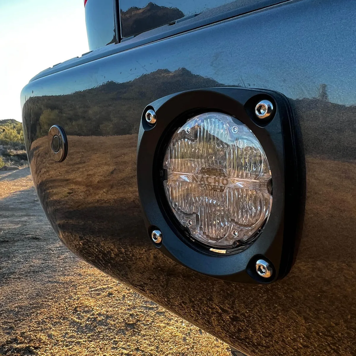 Quatro Flush Offroad Light Mount product image
