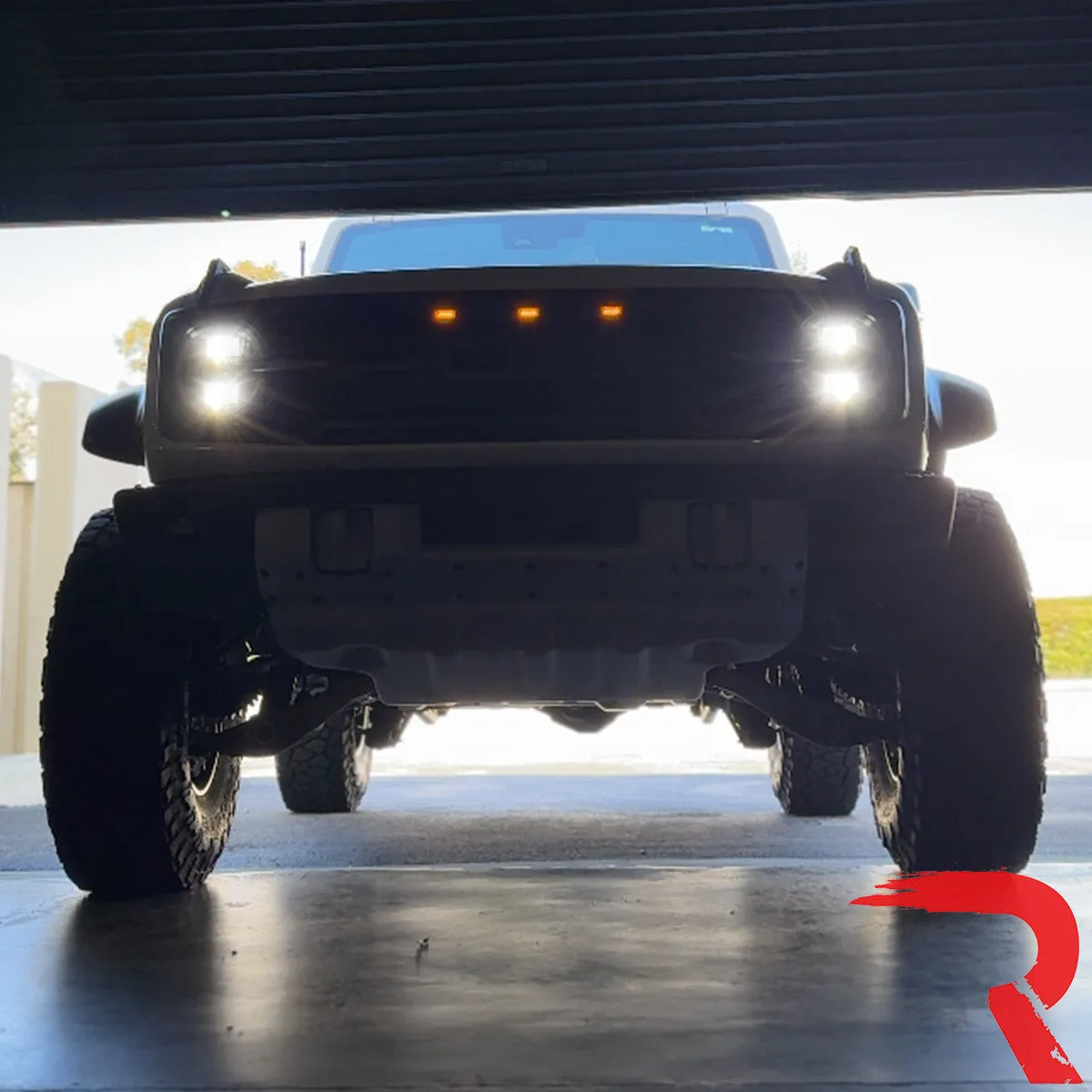 Recon Ford Bronco 21-24 LED Projector Headlights w Ultra High Power LED hi Low Beam White LED Scanning Turn Signals With Start-Up Lighting Sequence White LED Daytime Running Lights - Smoked / Black With White LED Turn Signals 264479bkwh product image