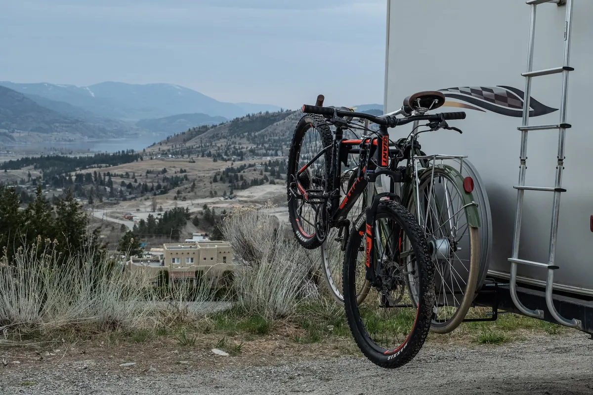 Around The Spare Deluxe 2 Bike Rack For rv Bumpers product image