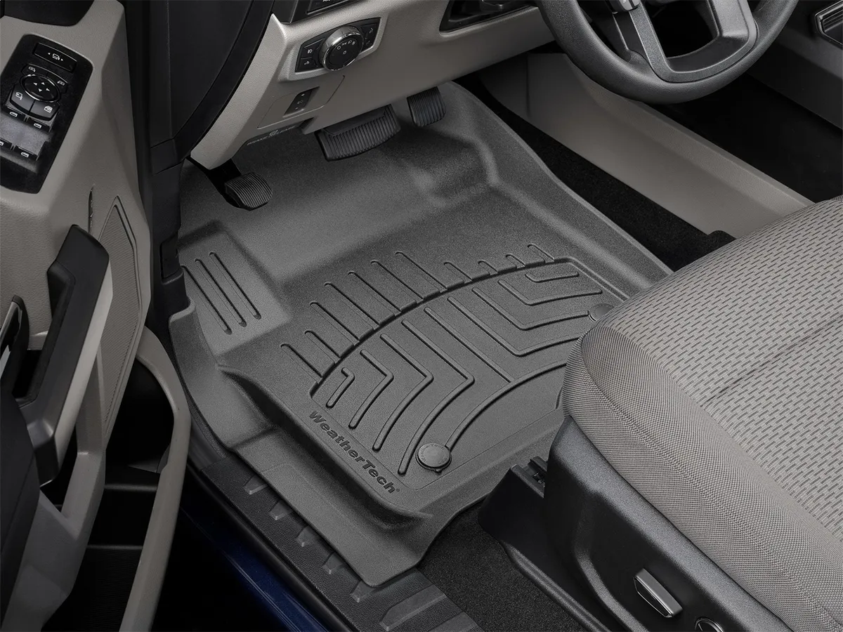 2017 + Ford F-250F-350F-450F-550 SuperCab and SuperCrew Front 3D Floor Mats Black product image