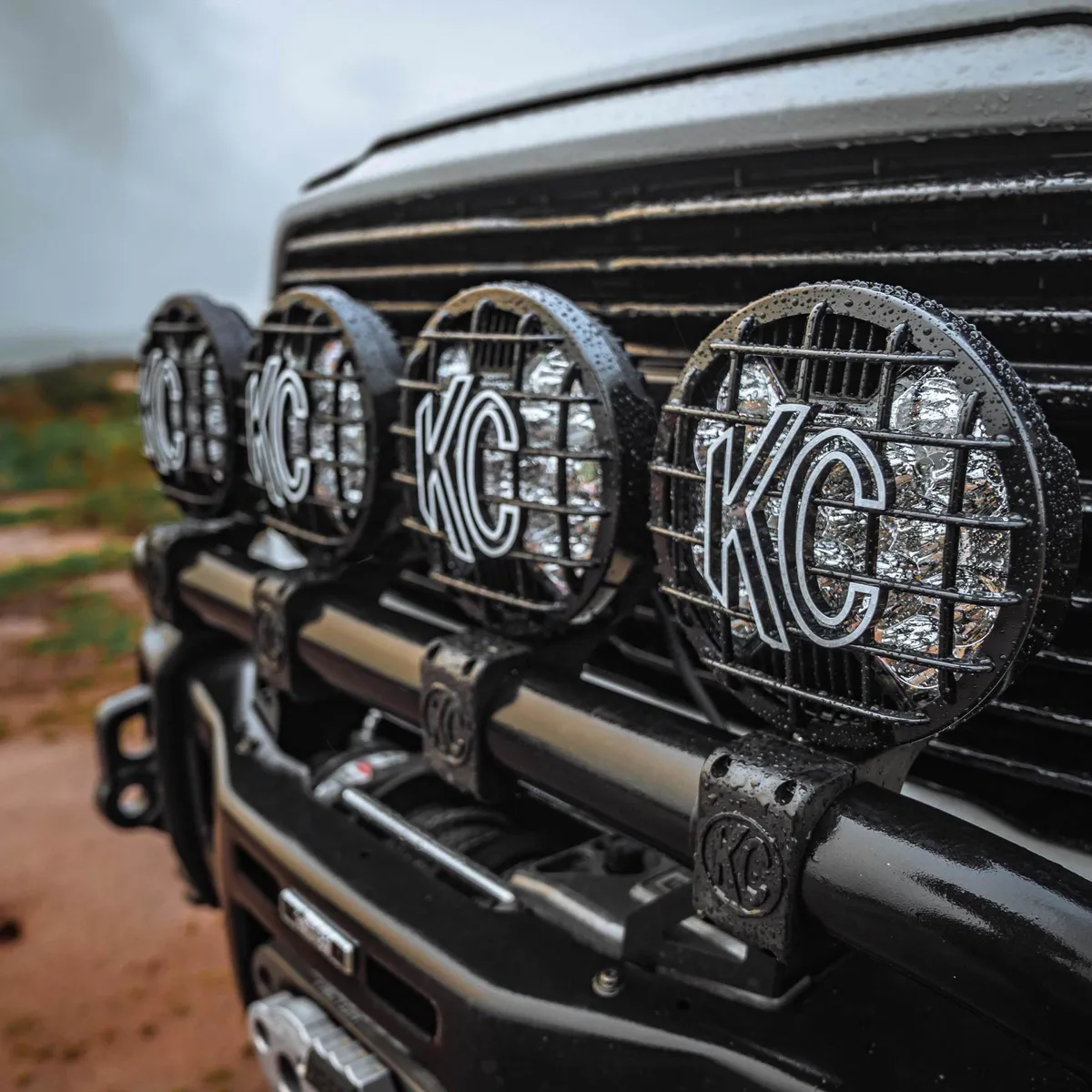 KC HiLiTES 7230 SlimLite 8 LED - Stone Guard - Black product image