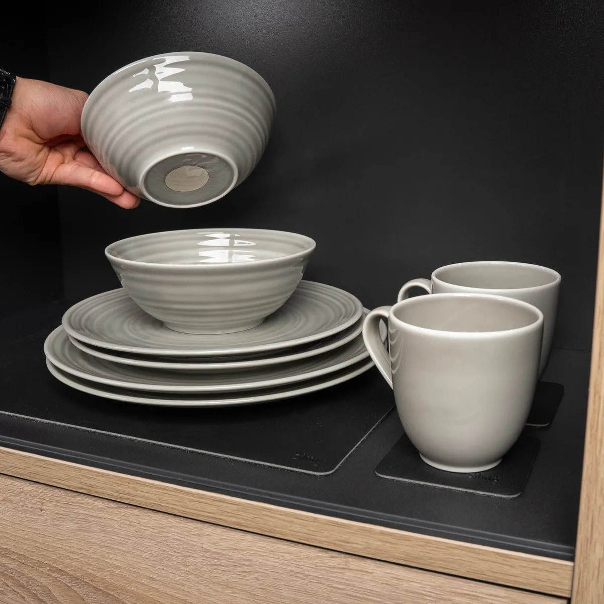 Magnetic porcelain tableware set ASH product image