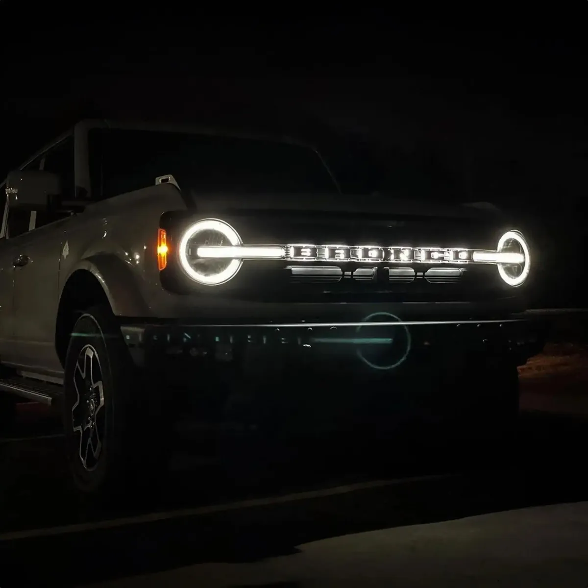 ORACLE Lighting Universal Illuminated LED Letter Badges - Matte White Surface Finish - A product image