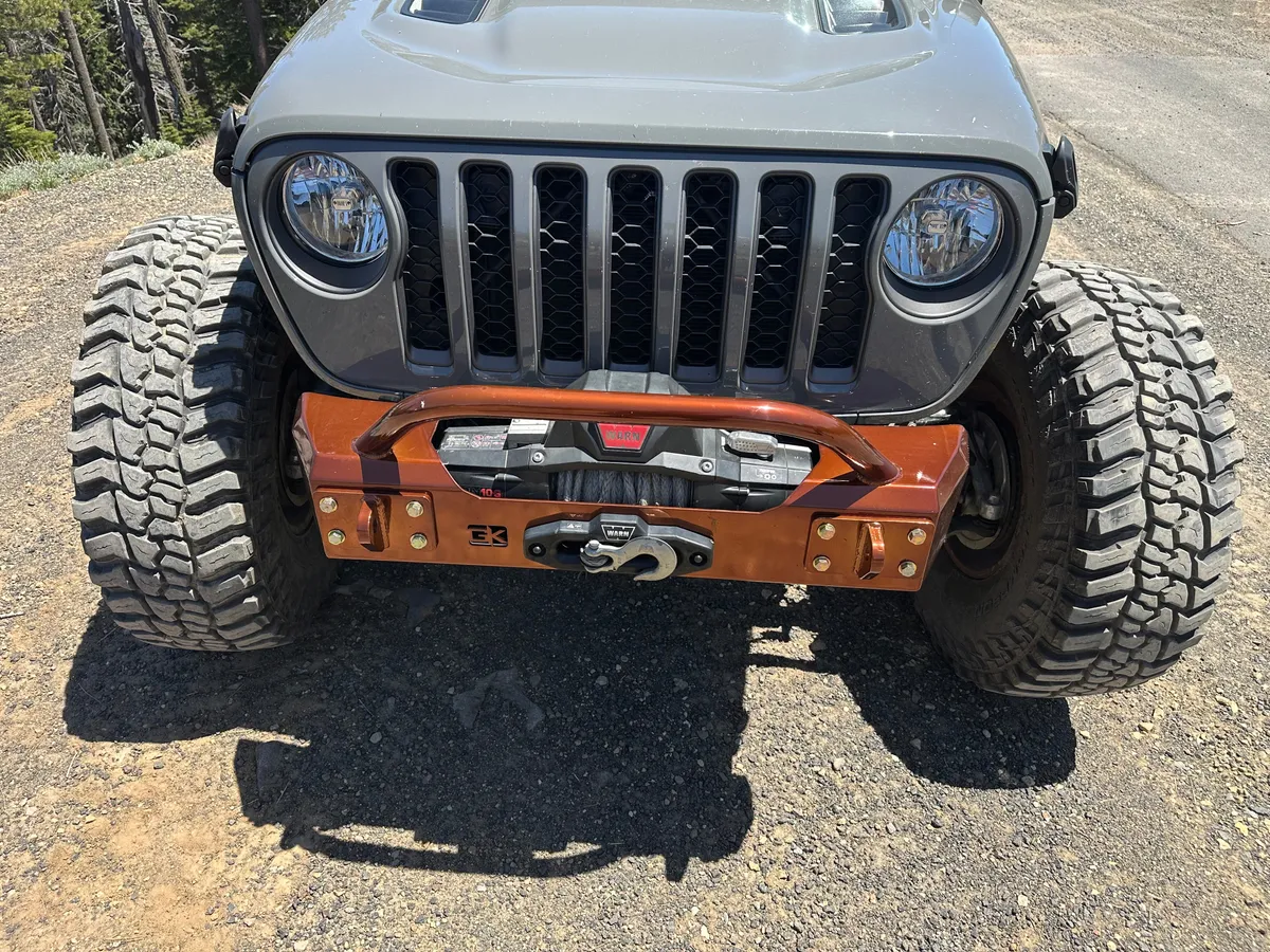 Gauntlet Front Bumper w/Bull Bar Tube for Jeep JL/JT (2018+) product image