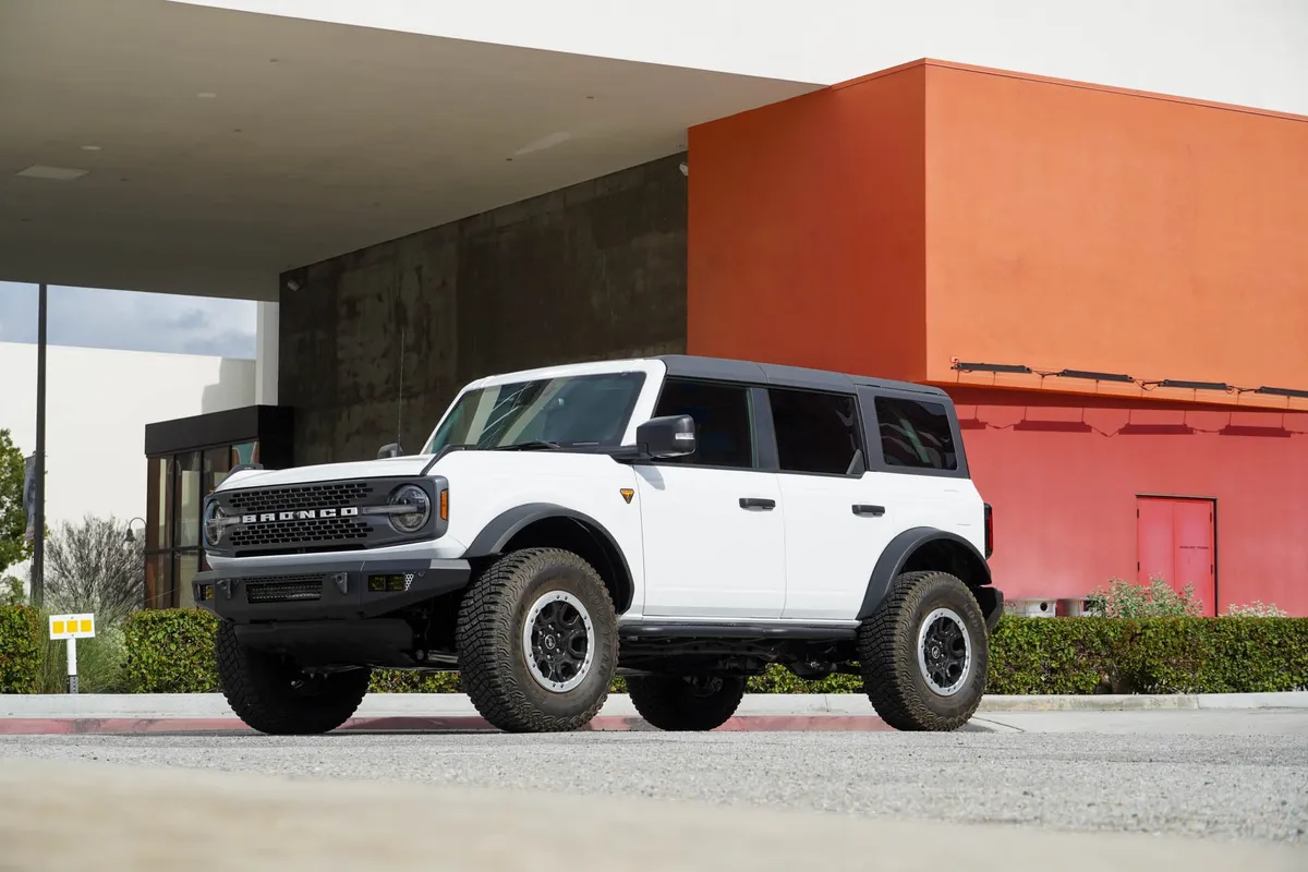 2021-2025 Ford Bronco DV8 Offroad Oe Plus Series Front Bumper V2 product image