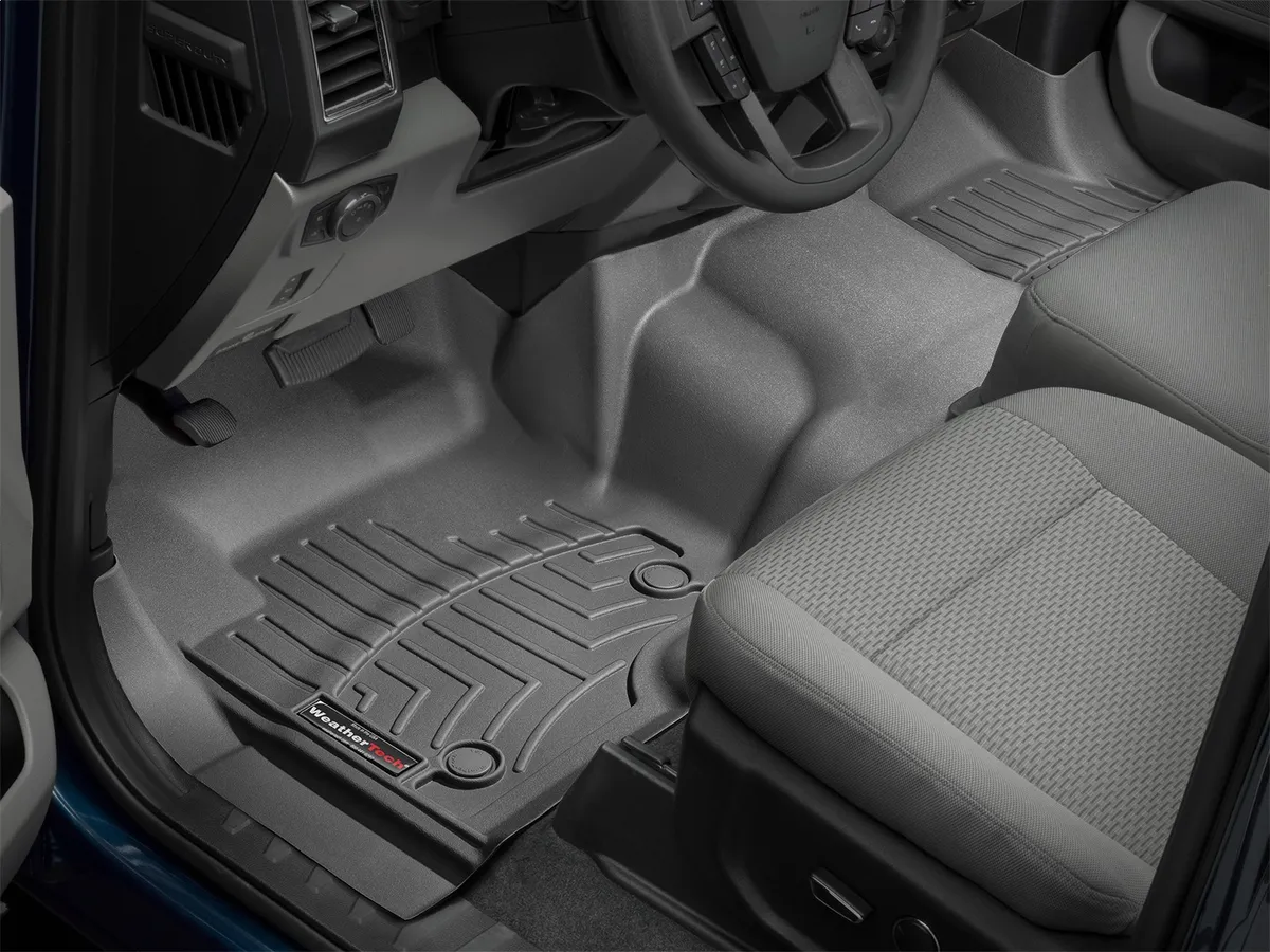 BlackFrontFloorLinerFordF-250F-350F-450F-5502017Firstvehicleswith1strowBenchseatsandNon-Flow-ThroughConsole product image