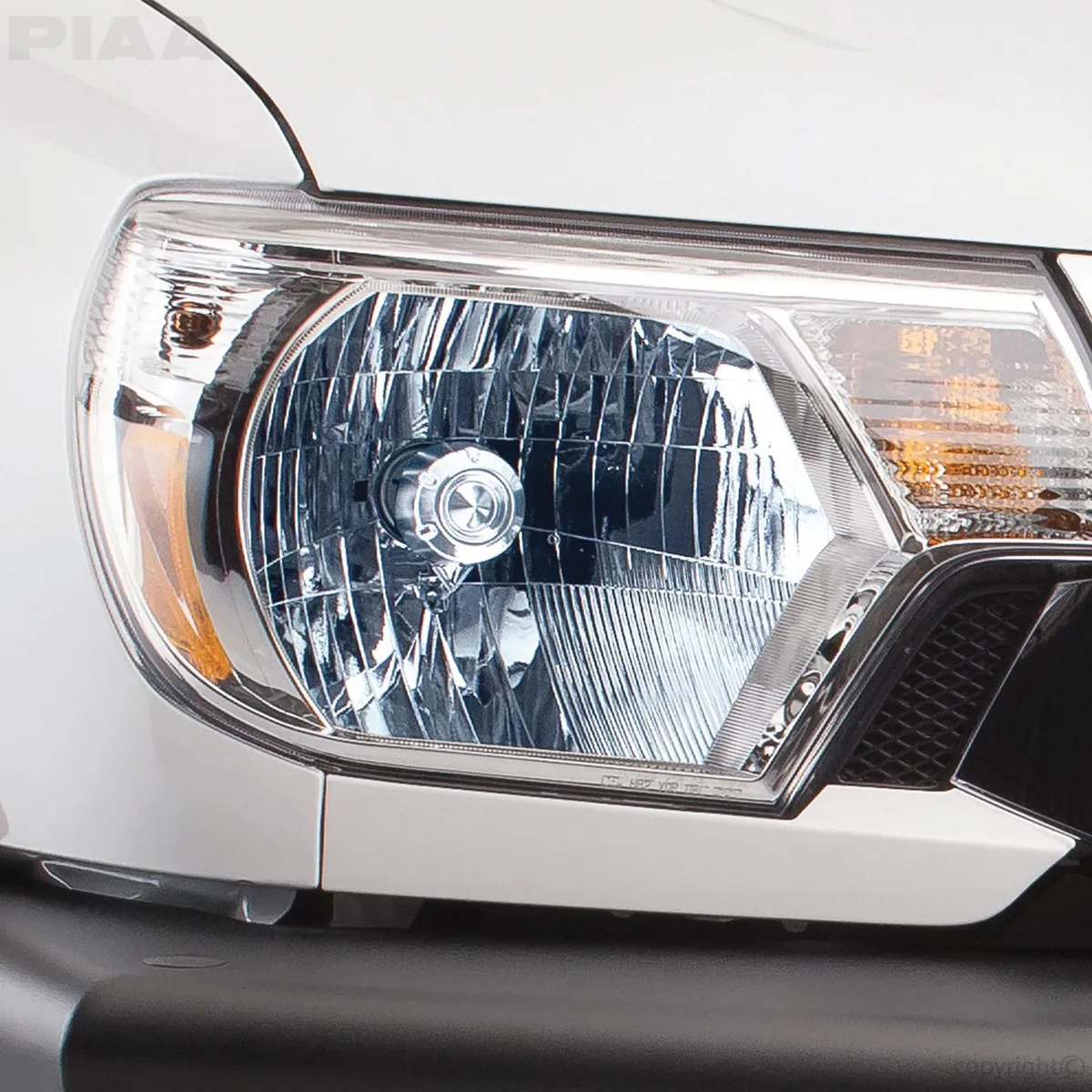 H1 Xtreme White Hybrid Replacement Bulb; 12V; 55W; 3900K; Twin Pack; product image