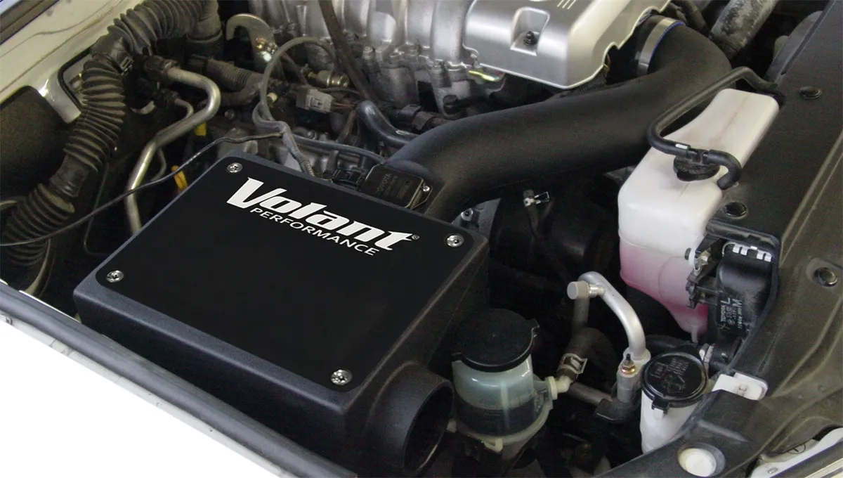 Cold Air Intake Kit; Incl. Closed Filter Box/Air Duct/Pro5 Filter/Connectors/Clamps; product image