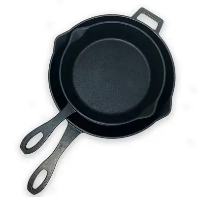 Bayou Classic 10-in and 12-in Cast Iron Skillet Set