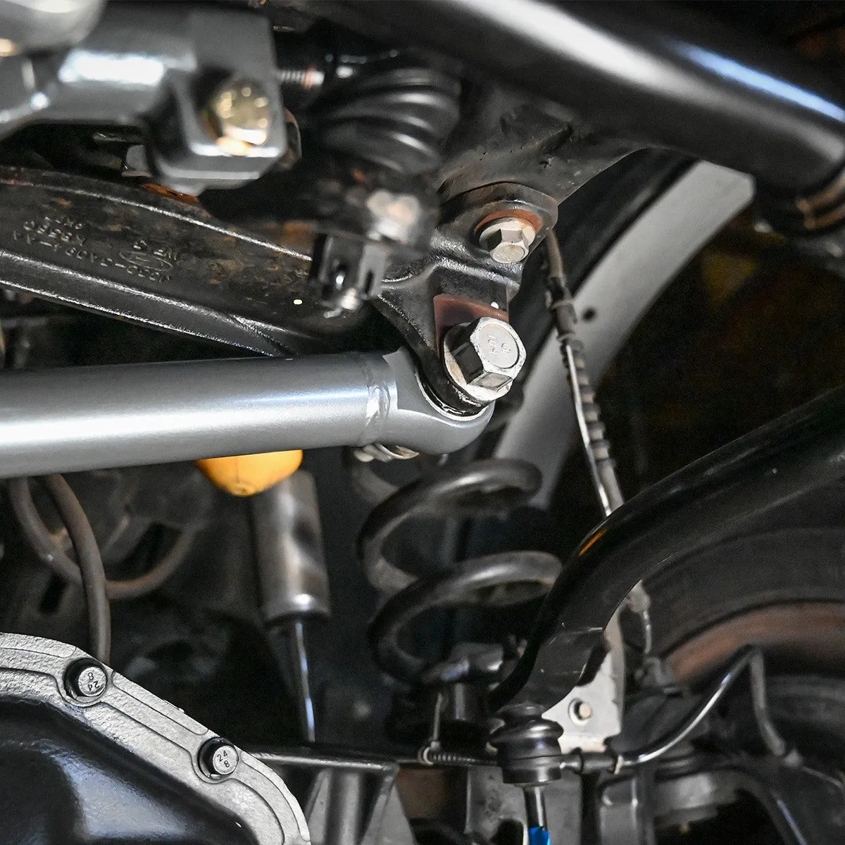 Ford 2005 - 2016 Super Duty F-250 F-350 2005 F-450 F-550 F-600 Heavy Duty Adjustable Front Track Bar product image