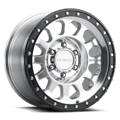 Method Race Wheels Method Race Wheels MR315 18x9 18mm Offset 8x170 130.81mm Centerbore Polished - Gloss Black Lip MR315890871718