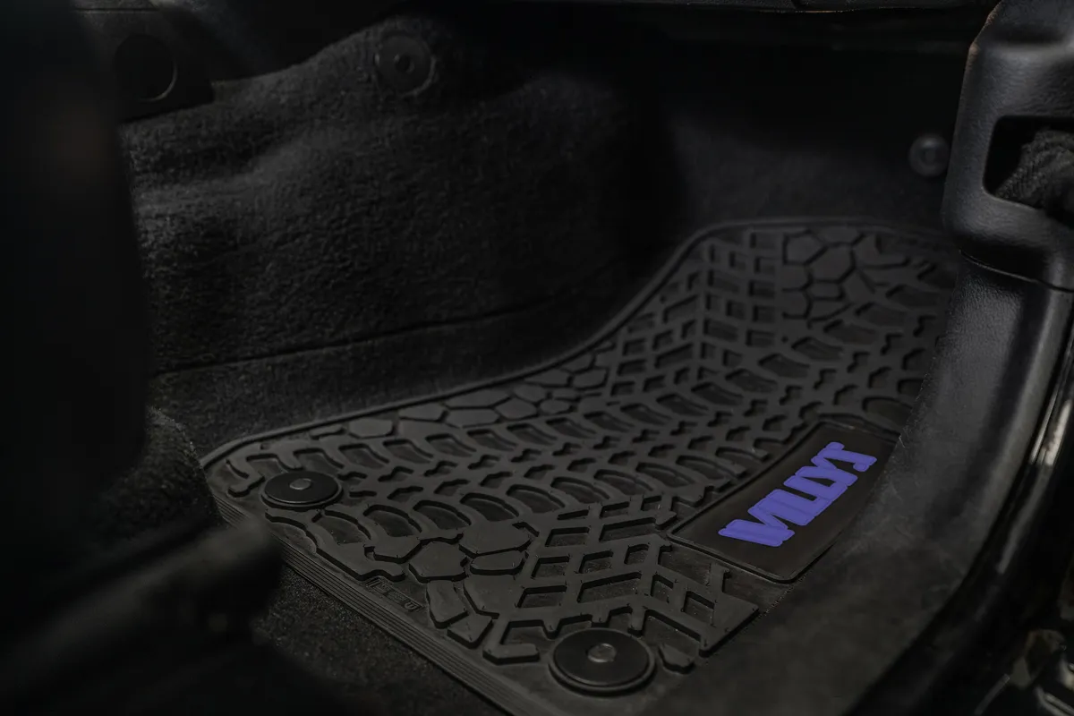 18-24 Jeep JL 2 Dr/Gladiator Front -Tire Tread/Scorched Earth Scene w/ Willys Insert - Black w/ Red Insert product image