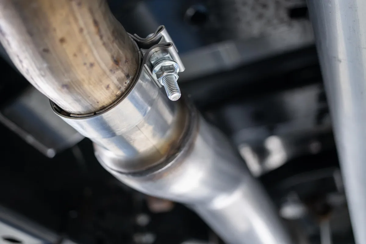 Armor Pro Cat Back Exhaust System; 4 in.; Incl. Front Pipe/Ext. Pipe/Muffler/Tailpipe/Hardware/5 in. OD Tip; Single Side Exit; T304 Stainless Steel; product image