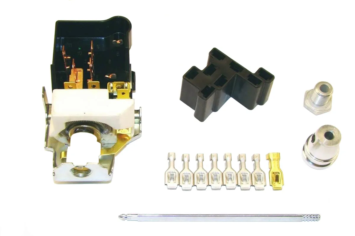 American Autowire Headlight Switch- GM Style, With Connector