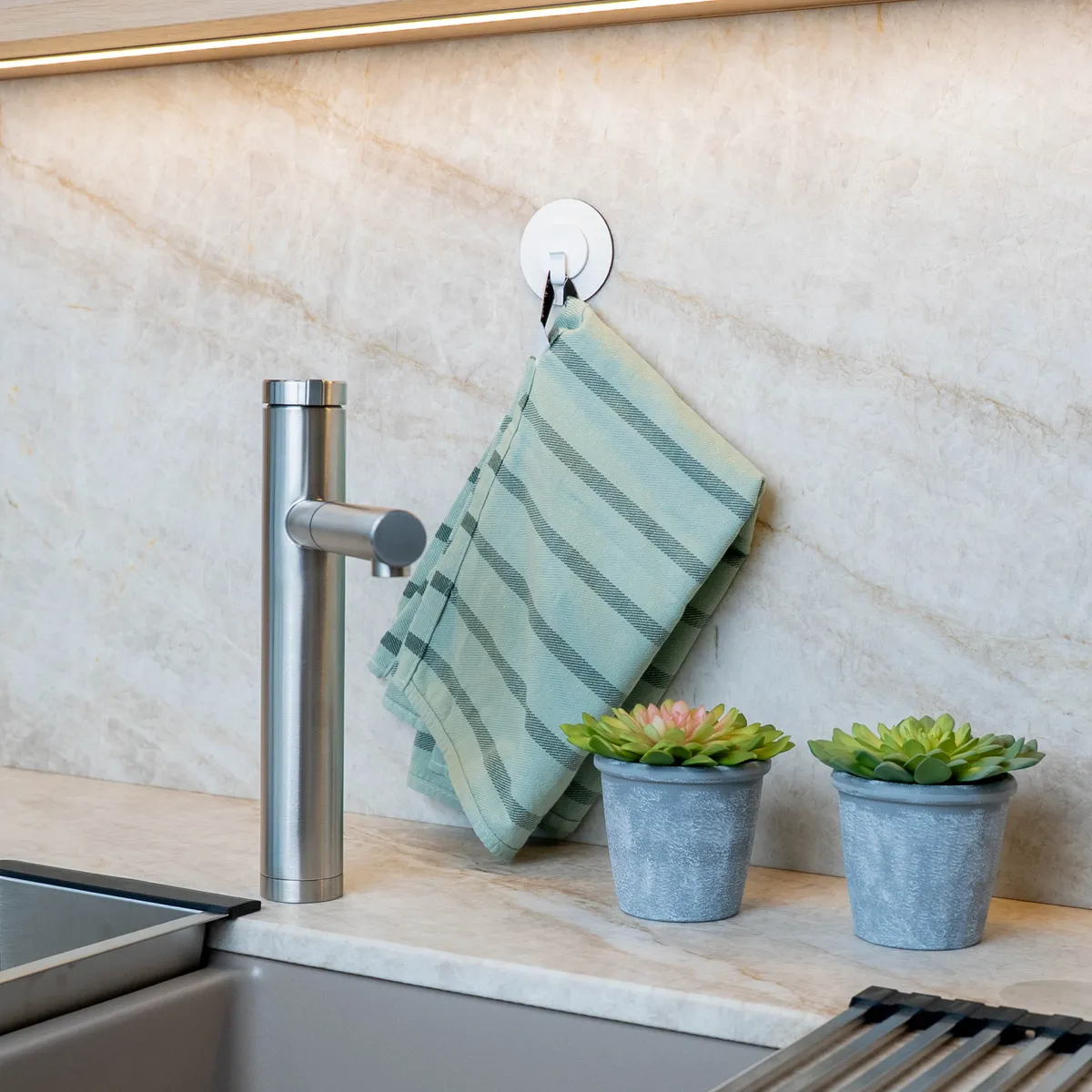 Magnetic Hook Clever White Incl. Pad White product image