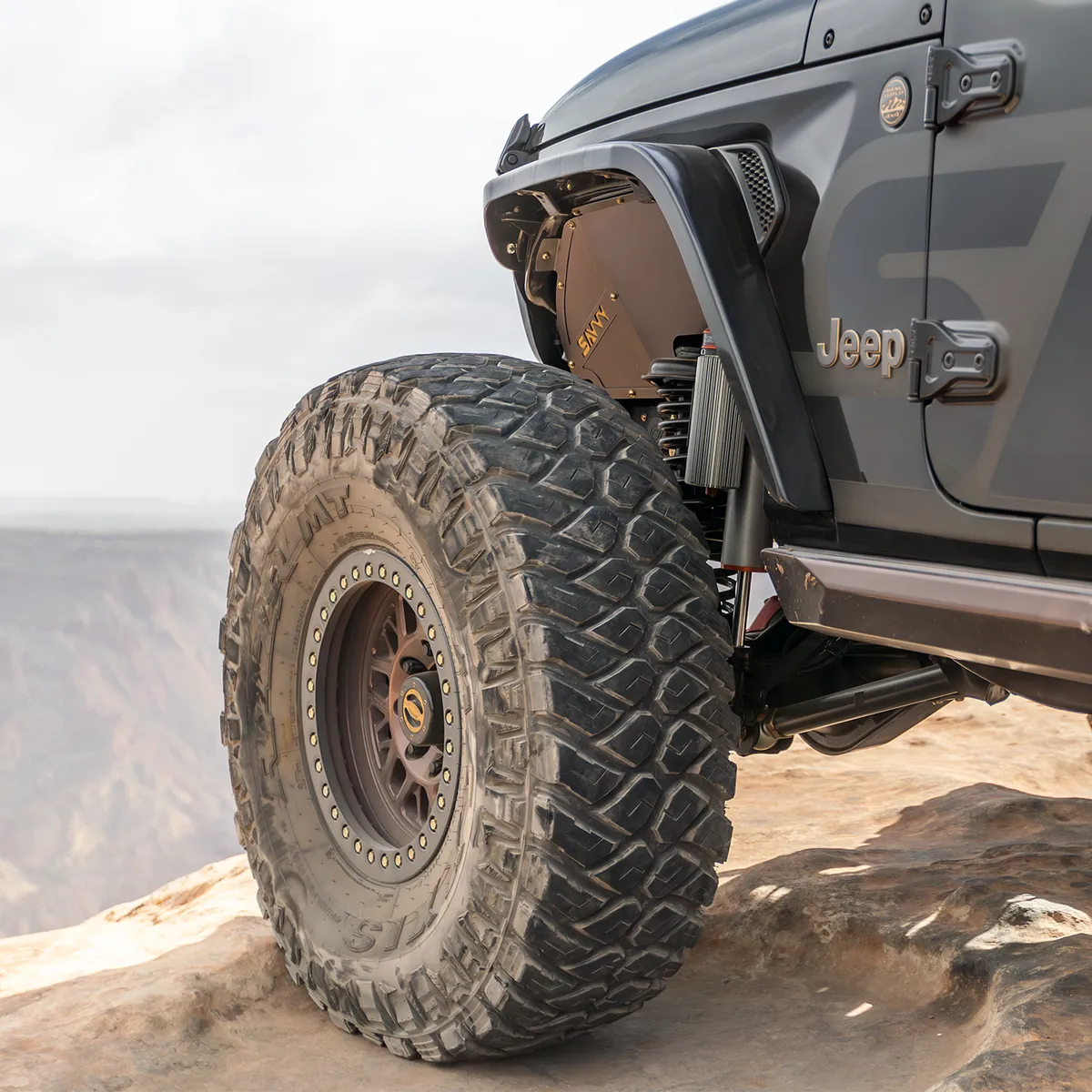18c Wrangler/20c Gladiator Front Inner Fender Liner Raw product image